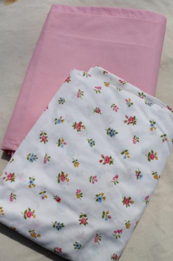 photo of 60s 70s 80s vintage flower print fabric bed sheets, huge lot of retro linens #8