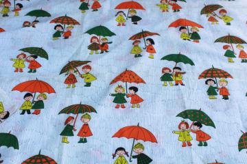 catalog photo of 60s 70s mod vintage novelty print cotton fabric, boy & girl w/ rainy day umbrellas