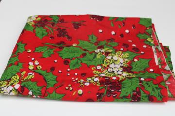 catalog photo of 60s 70s vintage Christmas holly print fabric, cotton or blend broadcloth, retro MCM design on red