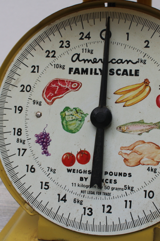 photo of 60s 70s vintage kitchen scale, works, original graphics yellow paint metal #2