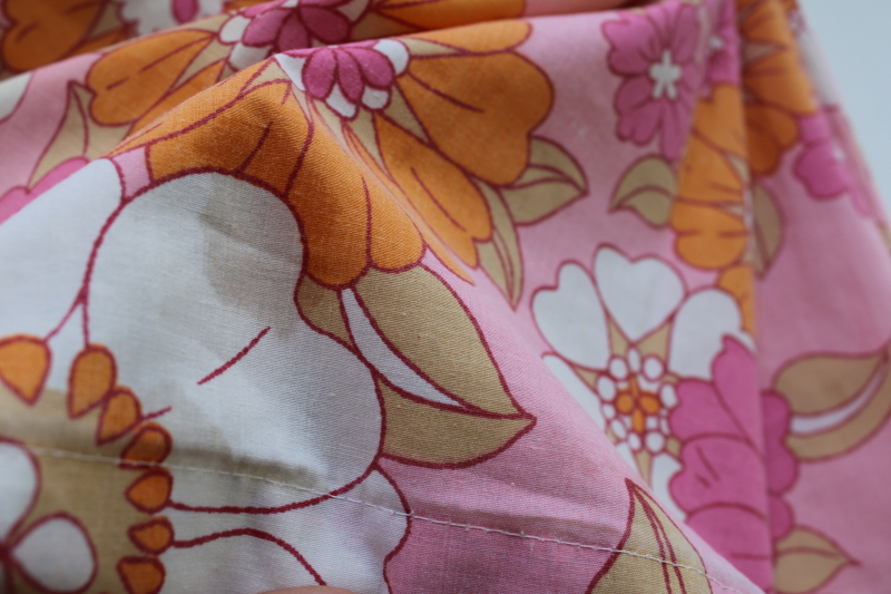 photo of 60s 70s vintage poly cotton fabric flat bed sheet, flower power retro daisy floral pink orange #6