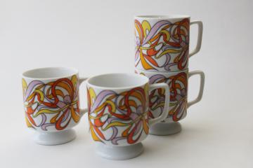 catalog photo of 60s mod psychedelic swirls print stackable mugs, vintage Japan ceramic