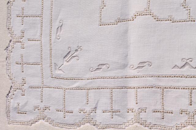 photo of 60s vintage Madeira or Italian hand embroidered hemstitched linen tablecloth & napkins #2