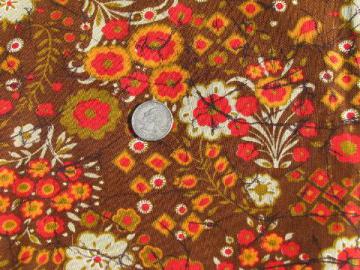 catalog photo of 60s vintage cotton fabric, flowers in autumn colors, shades of brown / gold / red