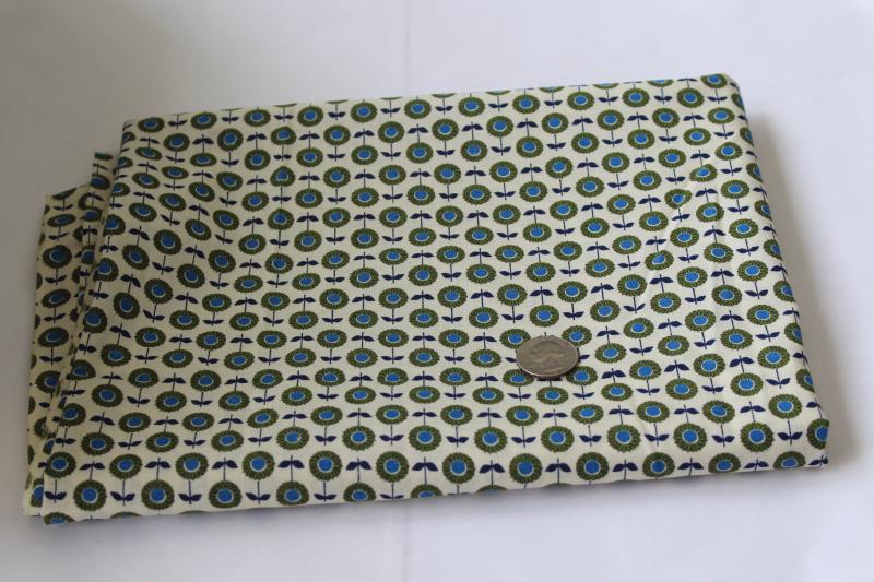 photo of 60s vintage daisy or sunflower print fabric, retro blue & green flowers #3