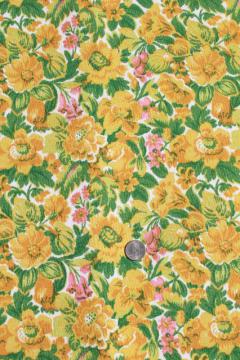 catalog photo of 60s vintage linen weave cotton fabric w/ retro floral print, yellow gold flowers