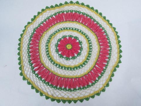 photo of 60s vintage pink & green flower pattern crochet lace daisy doily #1