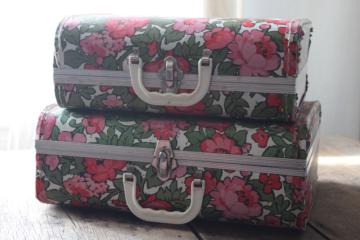 catalog photo of 60s vintage small suitcases retro pink flowers print, nesting storage boxes