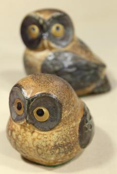 catalog photo of 70s 80s vintage Japan ceramic owls, rustic earth tone natural woodland colors