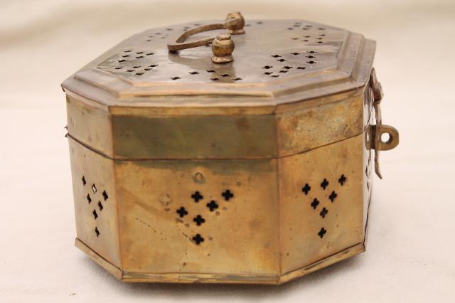 photo of 70s 80s vintage large solid brass cricket box, tea caddy size pierced brass chest #3