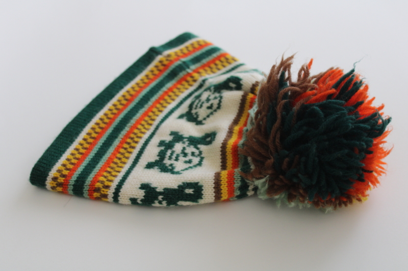 photo of 70s 80s vintage wool ski hat, turtles pattern knit hat w/ pompom Aris label #3