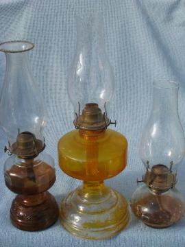 catalog photo of 70s homesteading vintage glass oil lamps w/ shades, kerosene lamp lot