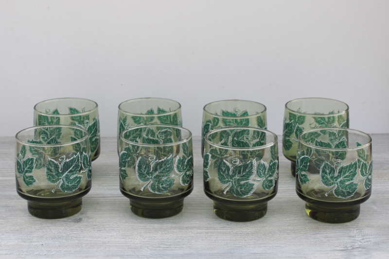 photo of 70s mod vintage Libbey Accent old fashioned bar glasses, leaf print avocado green lowballs #1