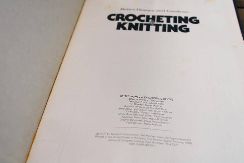 photo of 70s vintage Better Homes & Gardens book, knit and crochet designs afghans home decor #2