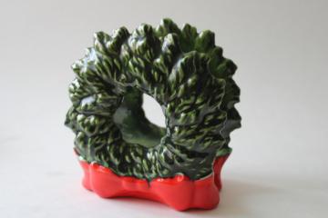 catalog photo of 70s vintage Christmas wreath handmade ceramic napkin holder or mail rack for holiday greeting cards 