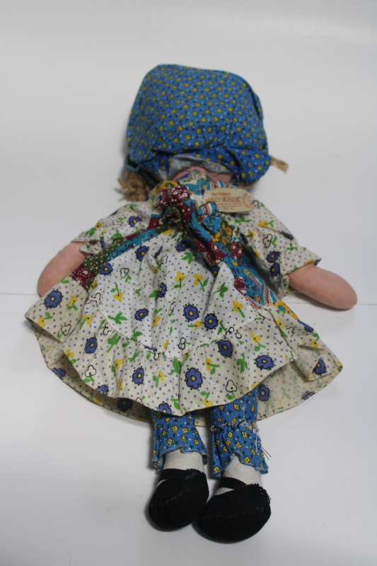 photo of 70s vintage Holly Hobbie rag doll, print cloth body girl, dress & sunbonnet #3