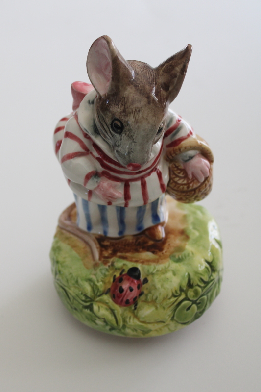 photo of 70s vintage Japan Schmid Beatrix Potter Mrs Tittlemouse music box plays Small World #1