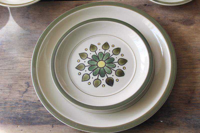 photo of 70s vintage Japan stoneware dinnerware set, hippie mod flower power daisy starburst #7