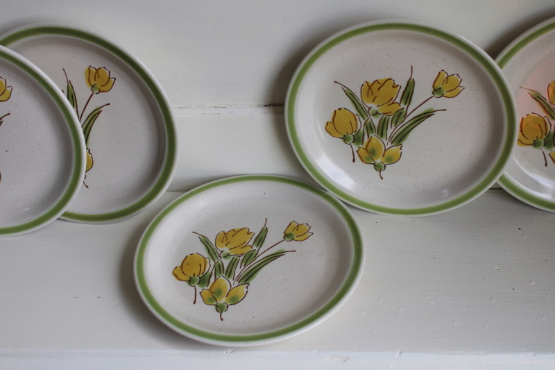 photo of 70s vintage Japan stoneware plates, Stonybrook spring flowers yellow crocus or tulips #2