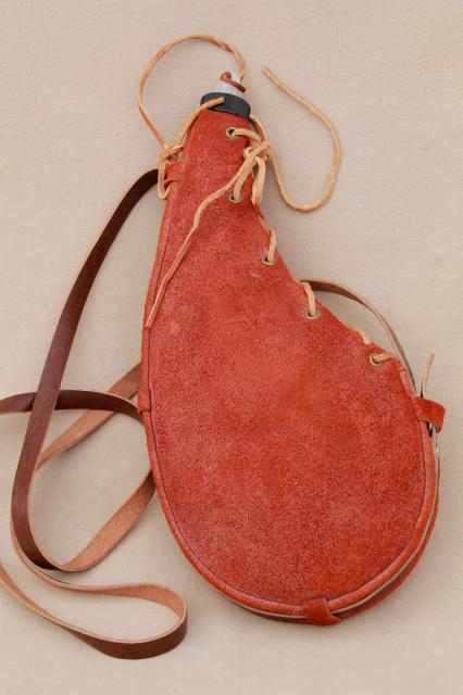 photo of 70s vintage Mexican leather shoulder strap canteen bag, water or wine bottle flask #3