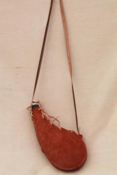 catalog photo of 70s vintage Mexican leather shoulder strap canteen bag, water or wine bottle flask