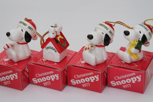 photo of 70s vintage Snoopy / Peanuts Christmas ornaments set in original boxes dated 1977 #1