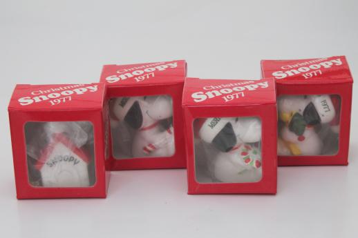 photo of 70s vintage Snoopy / Peanuts Christmas ornaments set in original boxes dated 1977 #4