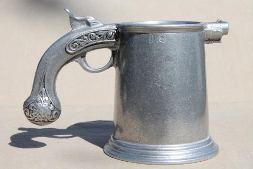 photo of 70s vintage Wilton Armetale pewter tankard, mug or beer stein w/ flintlock pistol #3