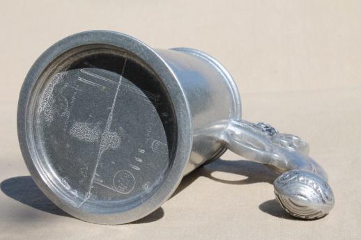 photo of 70s vintage Wilton Armetale pewter tankard, mug or beer stein w/ flintlock pistol #6