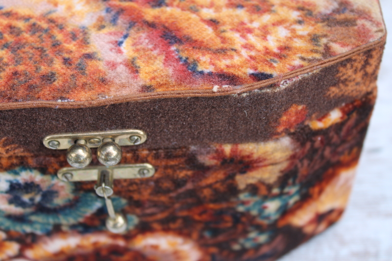 photo of 70s vintage box bag purse, Billie Ross Palm Beach dark floral print velvet fall colors #6