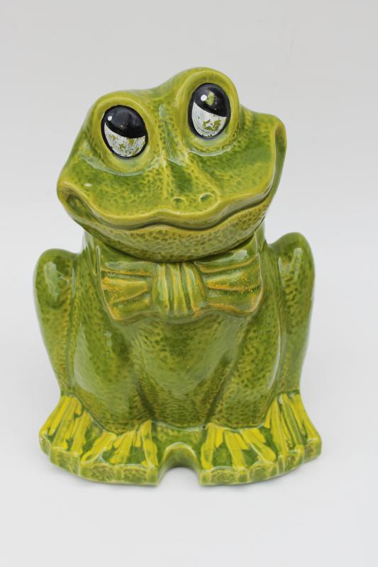 photo of 70s vintage ceramic cookie jar funny frog w/ bow tie, California Originals pottery #1