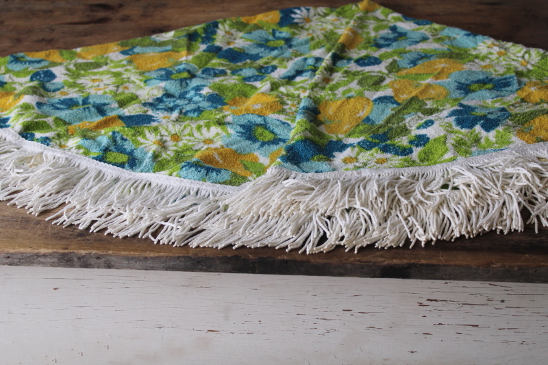photo of 70s vintage cotton terrycloth round fringed patio tablecloth, mod floral print #5