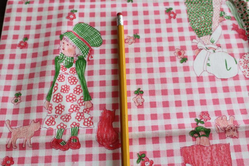 photo of 70s vintage cotton twill fabric, little sunbonnet ladies w/ pet cats, retro line drawing print #3