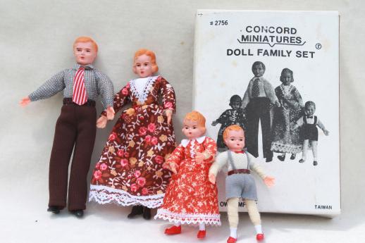 photo of 70s vintage dollhouse family, miniature rubber doll house dolls in original box #1