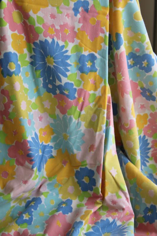 photo of 70s vintage flat queen sheet Dan River poly / cotton flower power print #5