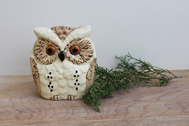 photo of 70s vintage little owl napkin holder or letter rack, hand painted ceramic Japan #1