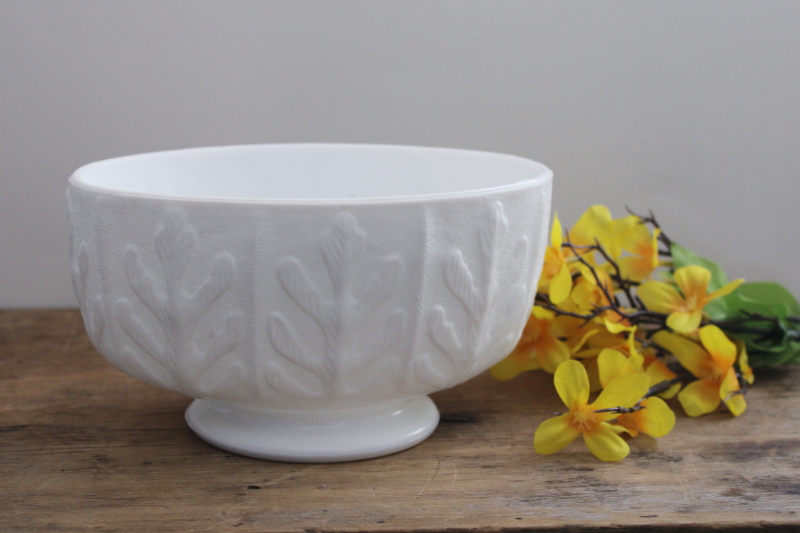 photo of 70s vintage oak leaf milk glass oval planter or vase, embossed leaves pattern #1