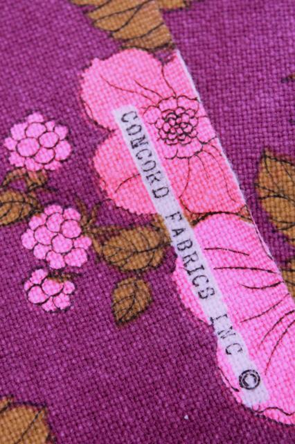 photo of 70s vintage print fabric, retro magenta pink flowers on raspberry purple linen weave cotton fabric #4