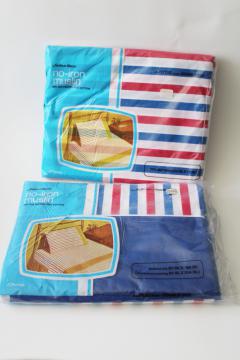photo of 70s vintage red white blue striped poly cotton bedding, full double flat & fitted sheets