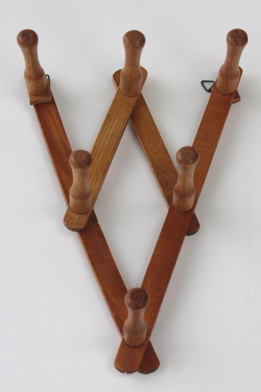 photo of 70s vintage wood mug rack, triangle shape accordion folding wall hanger w/ pegs #2