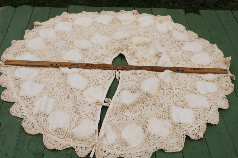 photo of 80s 90s vintage Christmas tree skirt, ivory cotton w/ crochet lace shabby chic farmhouse holiday  #4