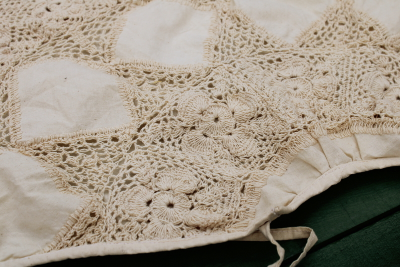photo of 80s 90s vintage Christmas tree skirt, ivory cotton w/ crochet lace shabby chic farmhouse holiday  #7