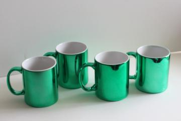 catalog photo of 80s 90s vintage ceramic coffee mugs w/ green metallic foil color, set of cups made in Taiwan