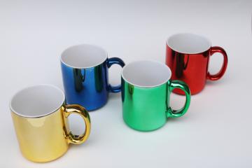 catalog photo of 80s 90s vintage ceramic coffee mugs w/ metallic foil colors, set of cups made in Taiwan