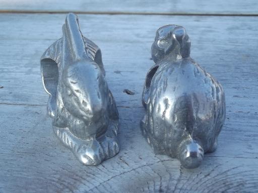 photo of 80s retro aluminum napkin rings, set of vintage Arthur Court rabbits? #3