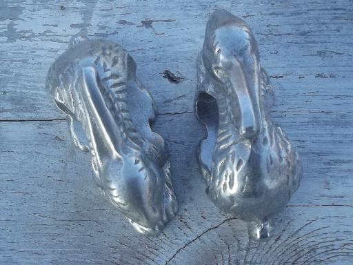 photo of 80s retro aluminum napkin rings, set of vintage Arthur Court rabbits? #4