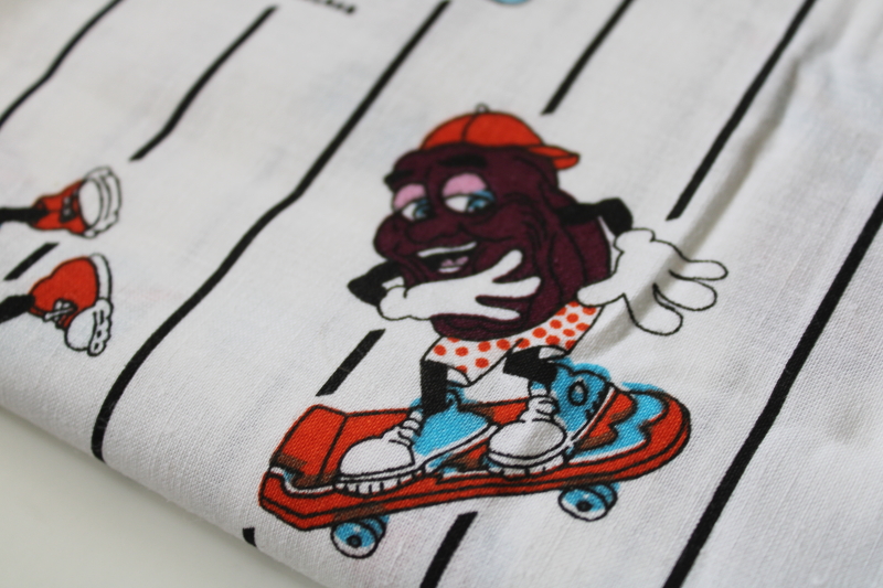 photo of 80s vintage California Raisins cartoon print fabric, 1989 Stutz Horowitz yardage  #3