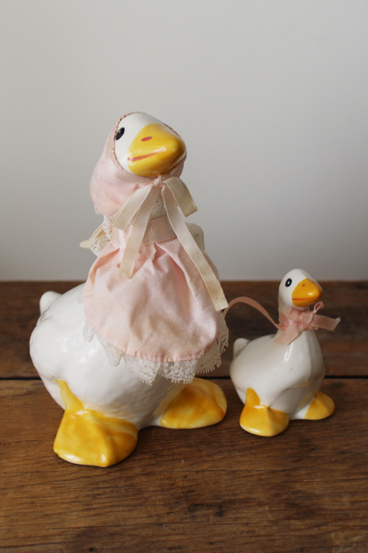 photo of 80s vintage Enesco Taiwan ceramic geese figurines, porch goose style mama goose in bonnet, baby w/ bow  #1