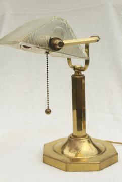 catalog photo of 80s vintage brass bankers lamp, desk light w/ clear ribbed prismatic glass shade