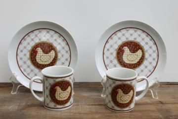 catalog photo of 80s vintage ceramic plates & mugs, brown gingham chickens quilt print Calico Japan 